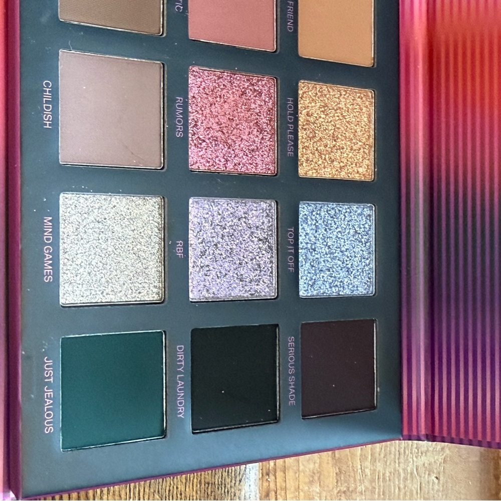 Morphe Shade Thrower Eyeshadow Palette - Pink and Purple Hues - Picture 6 of 6